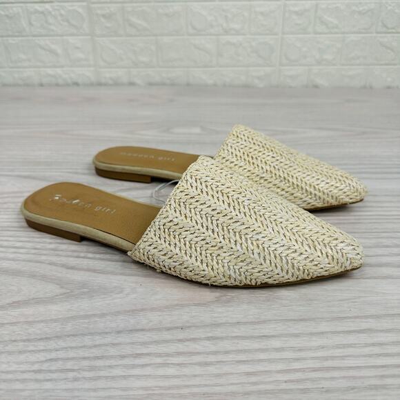 Madden Girl Flat Mules WMNS 7.5 Cream Tan Woven Raffia Pointed Toe Slide Slip On - Picture 3 of 9